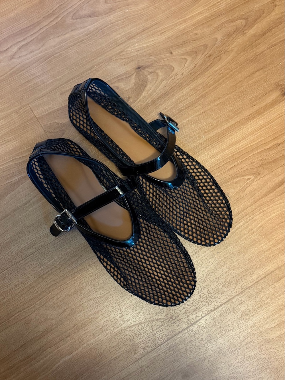 Black Mesh Flats
